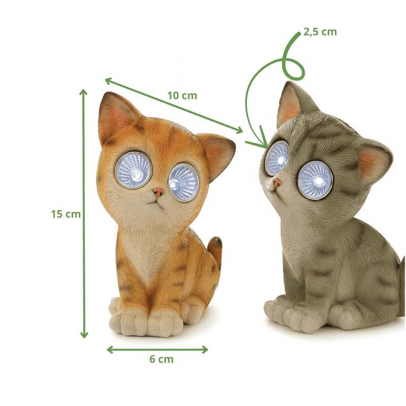 Deux figurines de chat solaires avec yeux LED, accompagnées de mesures : hauteur 15 cm, largeur 6 cm et distance entre les oreilles 10 cm.